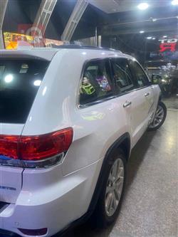 جيب جراند شيروكي